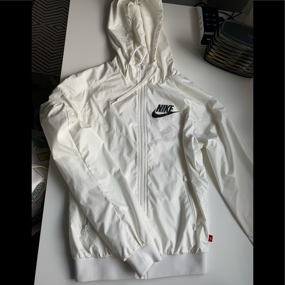 White XS Nike sweater